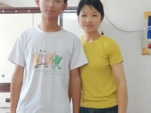 双胞胎妈妈陪考又怀孕